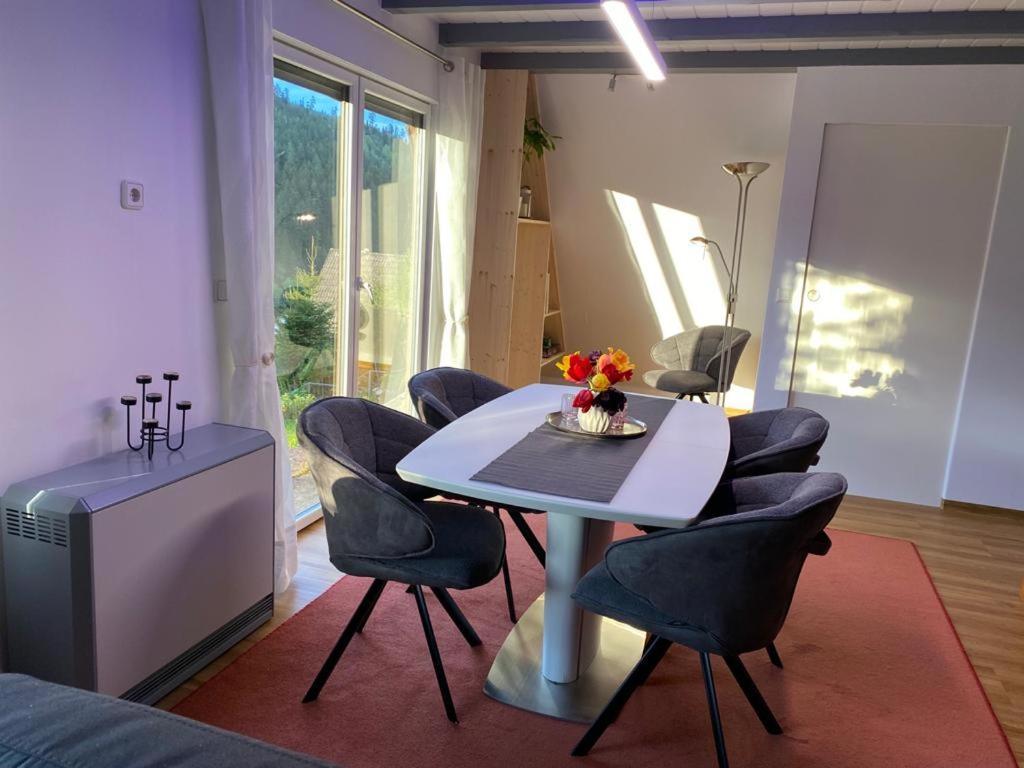 Erzgrube Haus Adler - Komplettes Ferienhaus Am Badesee מראה חיצוני תמונה